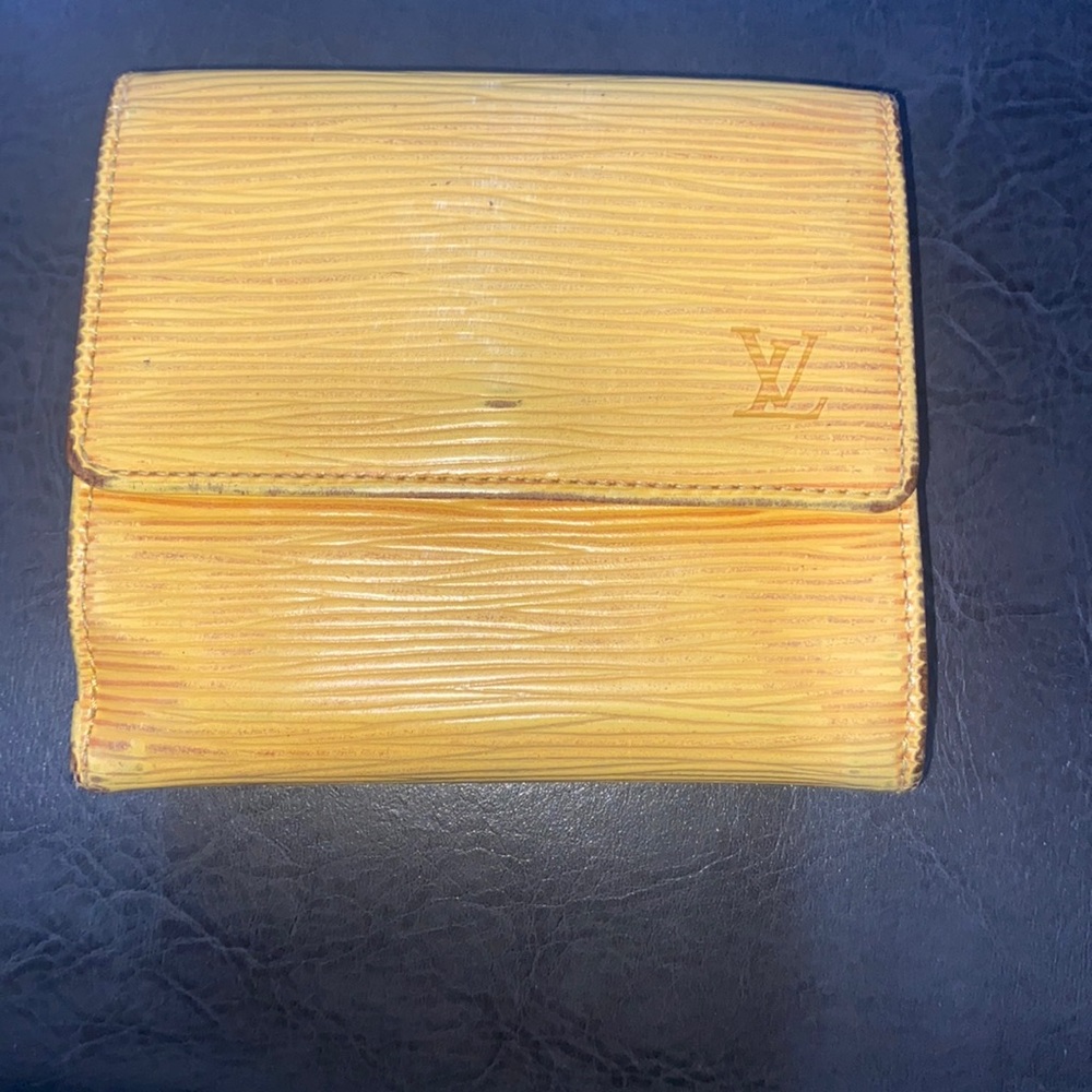 Louis Vuitton Epi Elise Wallet